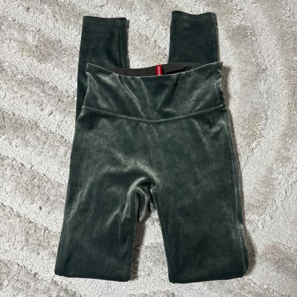 SPANX Velvet Legging